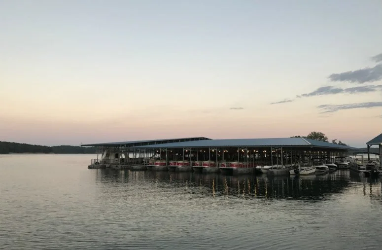 Озеро Lanier в Джорджии из сериала «Озарк» | Всё про США American liFE