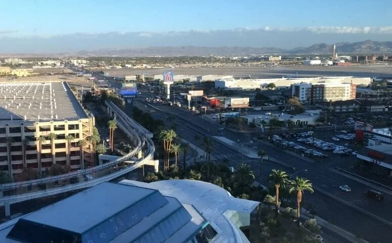 Лас-Вегас, Невада. Вид из окна отеля-казино MGM | Блог о США Елены Бекстер American liFE